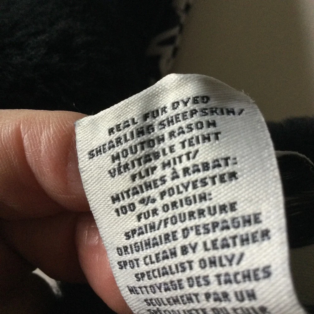 UGG CONVERTIBLE FLIP MITTENS FINGERLESS GLOVES SHEEPSKIN BLACK GRAFFITI L/XL NEW